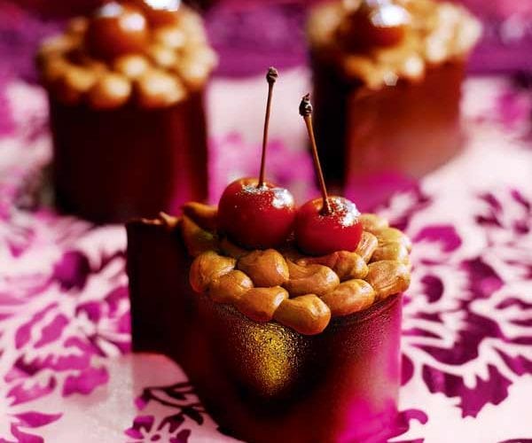 Cherry and chocolate tart
