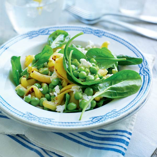 Summer spinach pasta salad