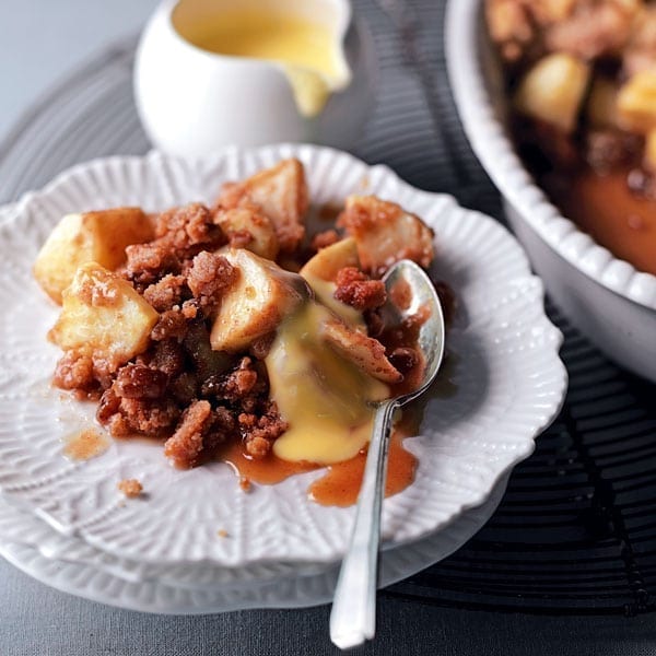 Apple cinnamon crumble