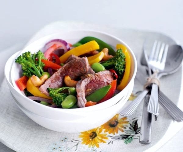 Stir-fried beef in black bean sauce