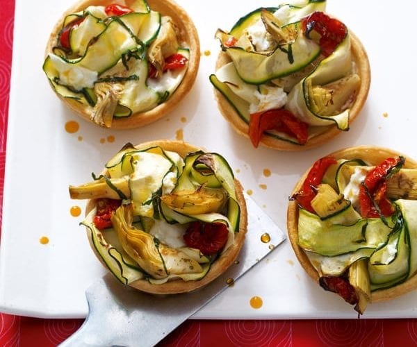 Courgette and artichoke tarts