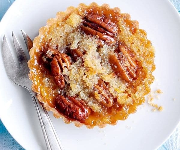 Halloween treacle tart bars