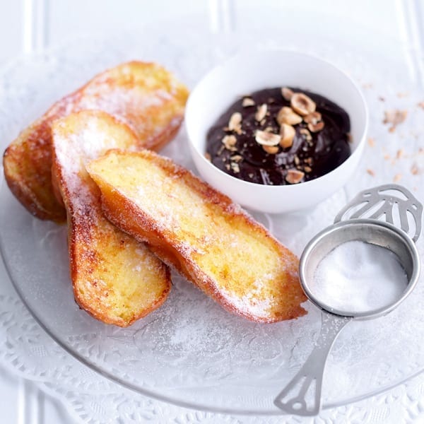 Doughnut fingers with chocolate sauce