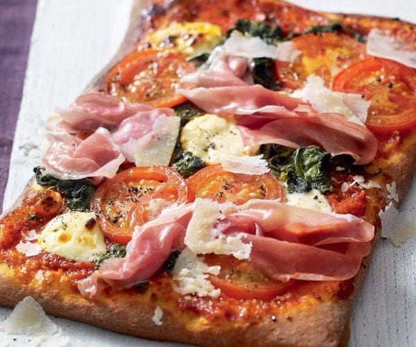 Spinach and egg pizza
