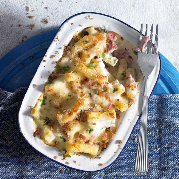 Macaroni cheese with ham