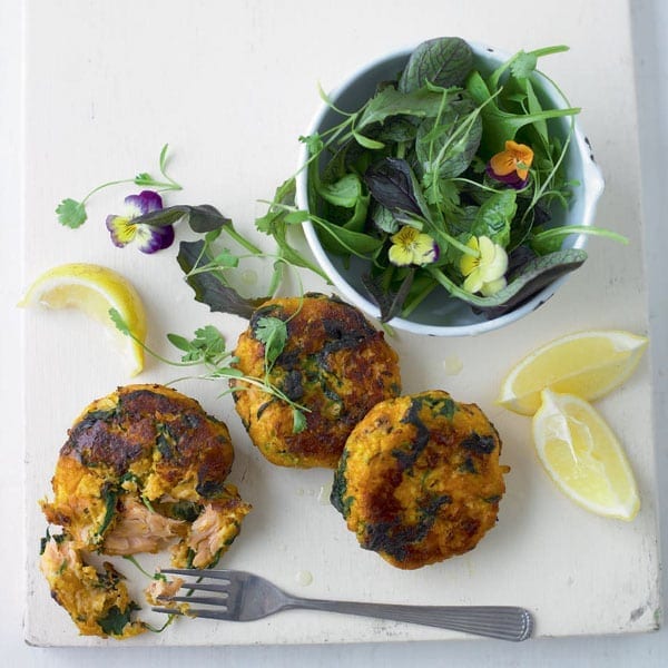 Pepper and dill salmon fishcakes