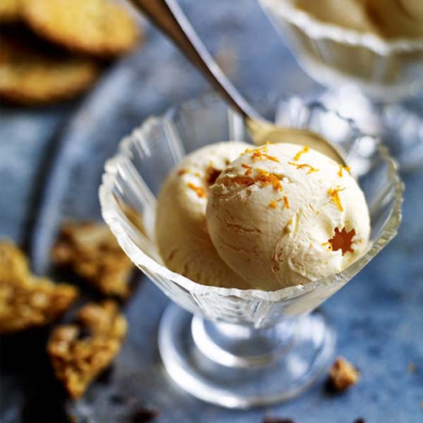 No-churn clementine ice cream