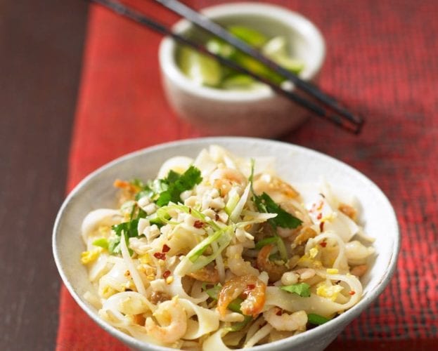 Easy Thai prawn cakes with dipping sauce and rocket salad