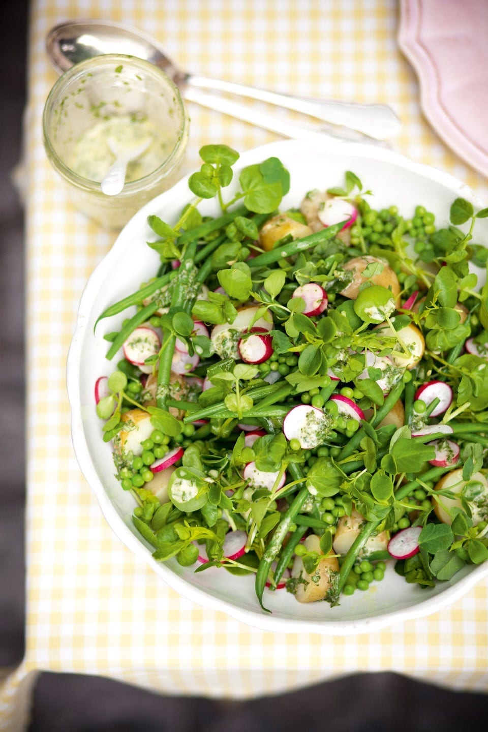 Green bean and pea salad with salad cream dressing