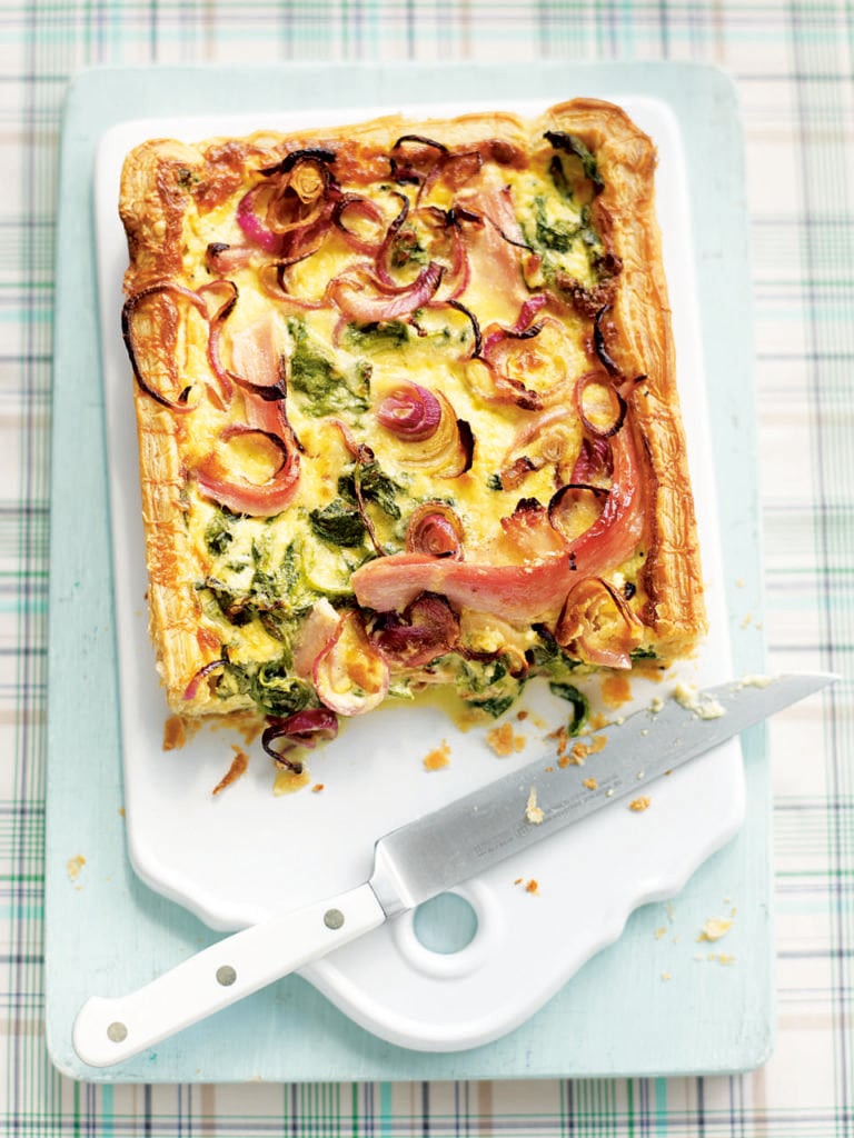 Creamy ham and spinach puff tart