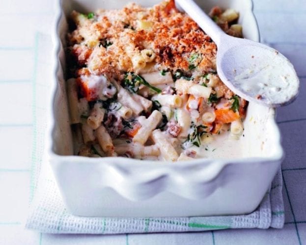 Spinach and squash macaroni cheese