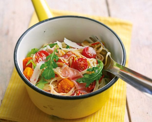 Quick linguine carbonara with courgette and bacon
