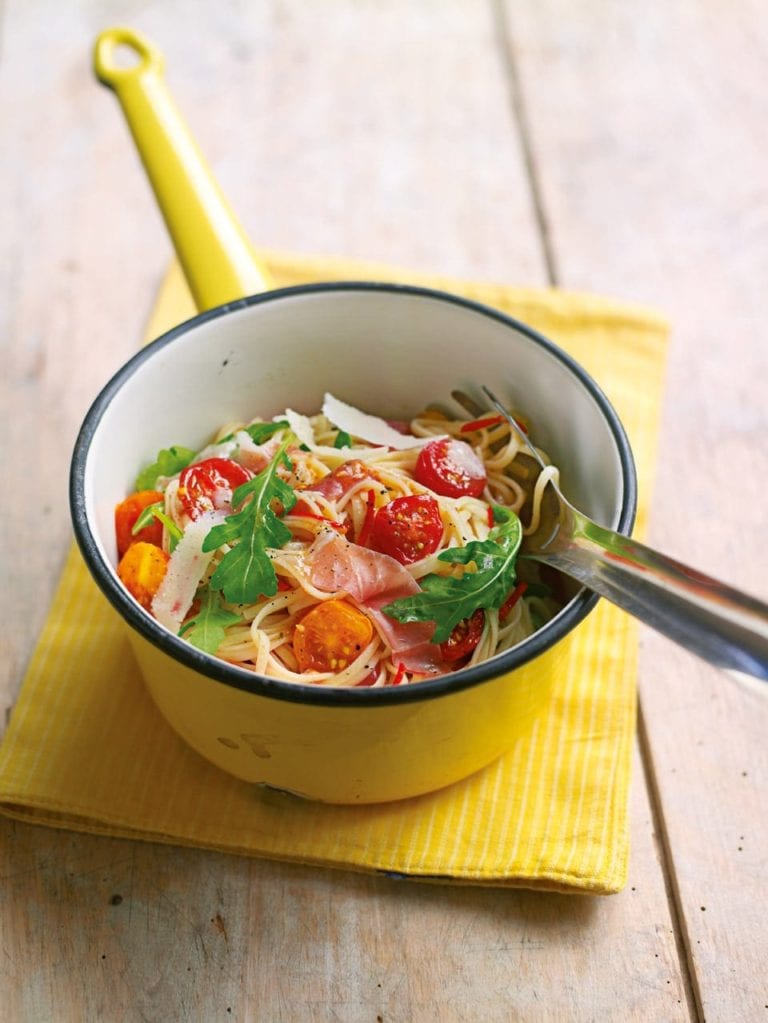 Parma ham, chilli, lemon and rocket linguine