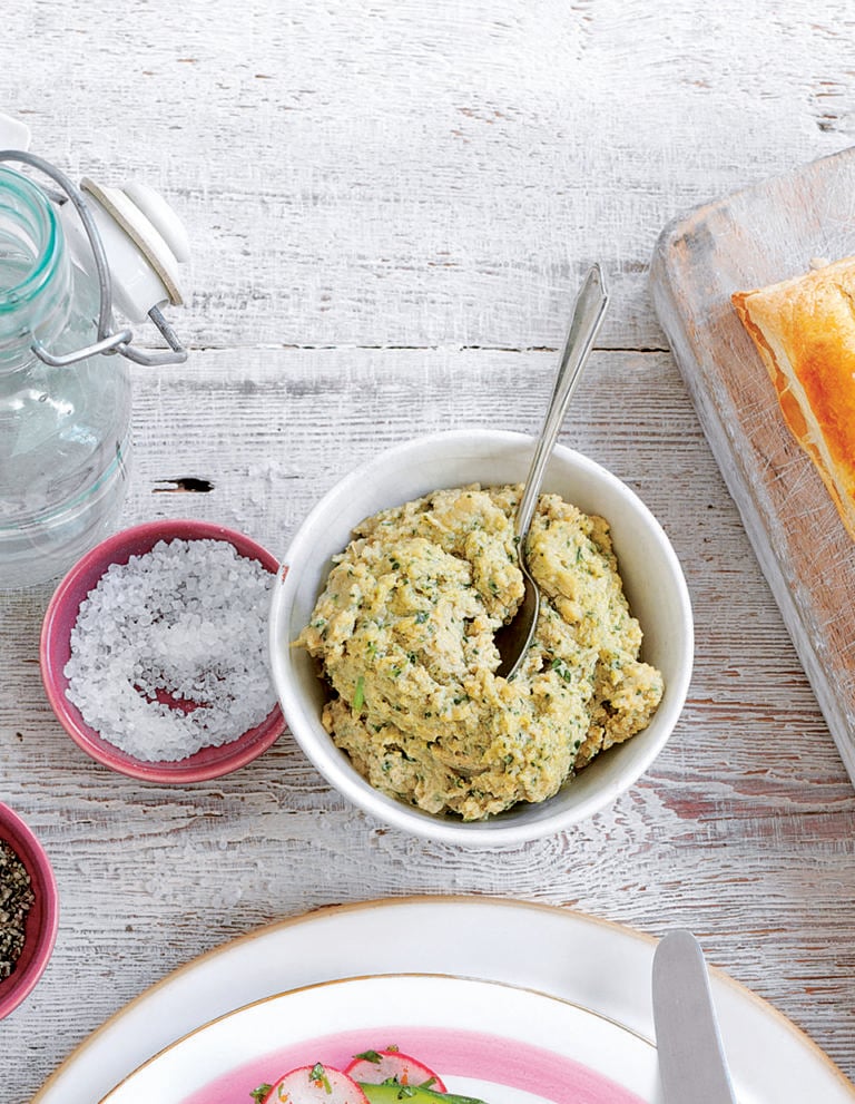 Coriander houmous