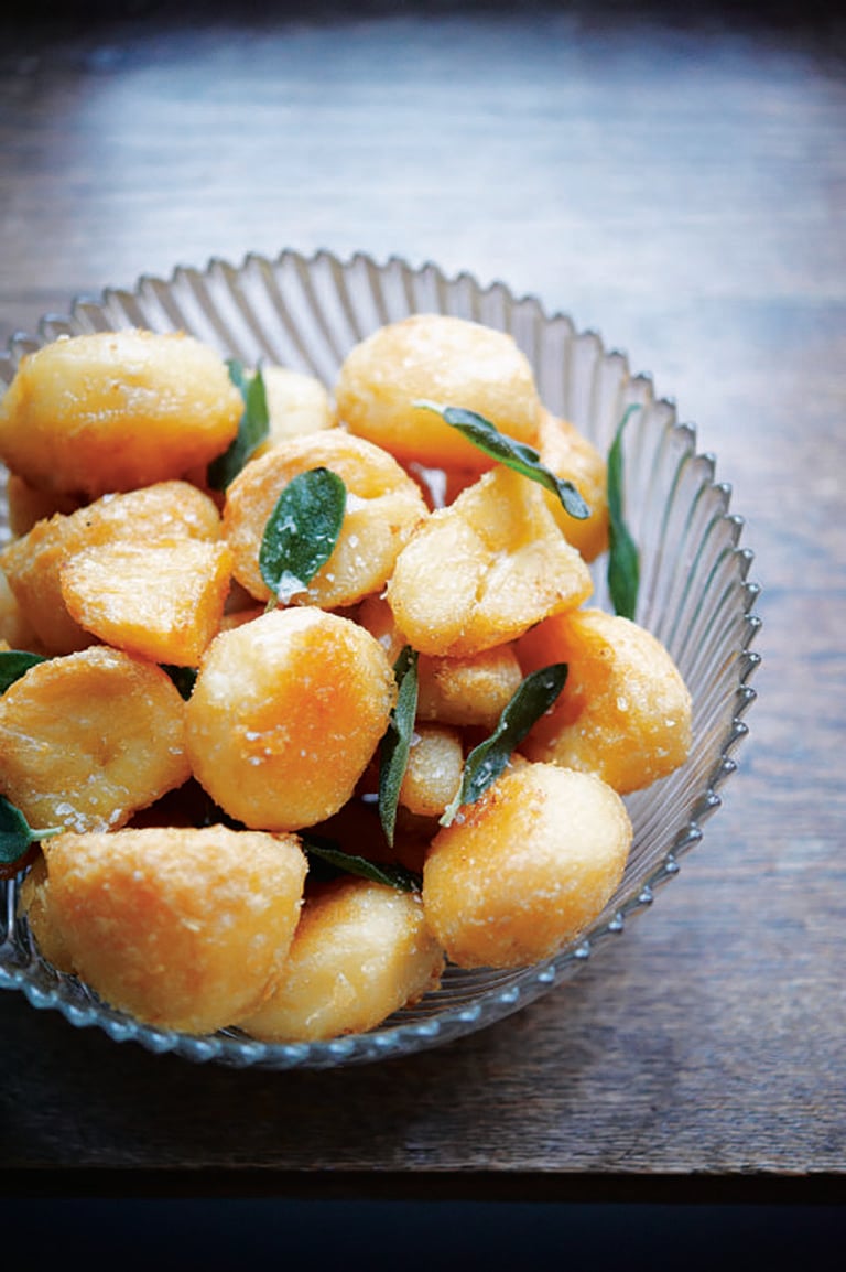 Roast potatoes with sage