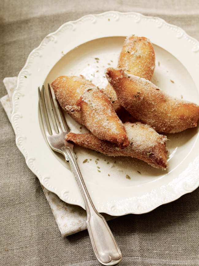 Pear fritters with fennel sugar