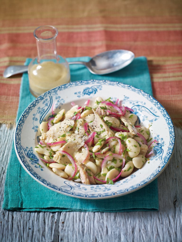 Warm tuna and white bean salad