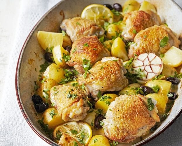 Roast chicken with leeks, peppers and olives