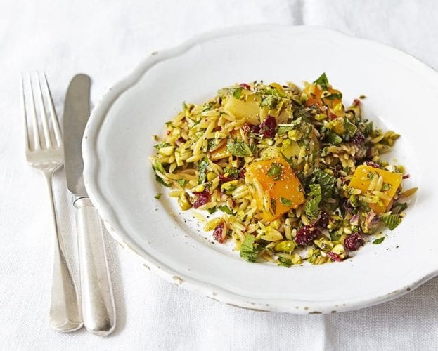 Spinach and orzo pilaf with paprika prawns