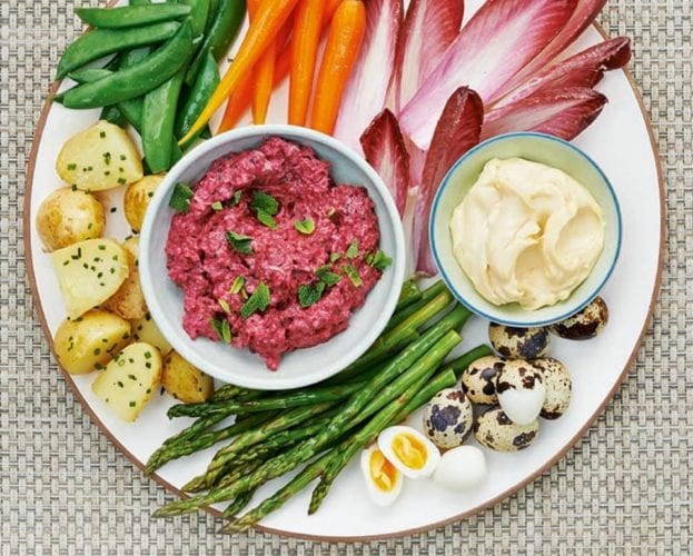 Crudités with smoked aïoli and a beetroot and mint dip