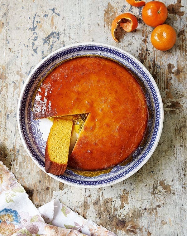 Sticky clementine cake