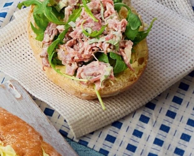 Pan con lechón (Cuban roast pork sandwich)
