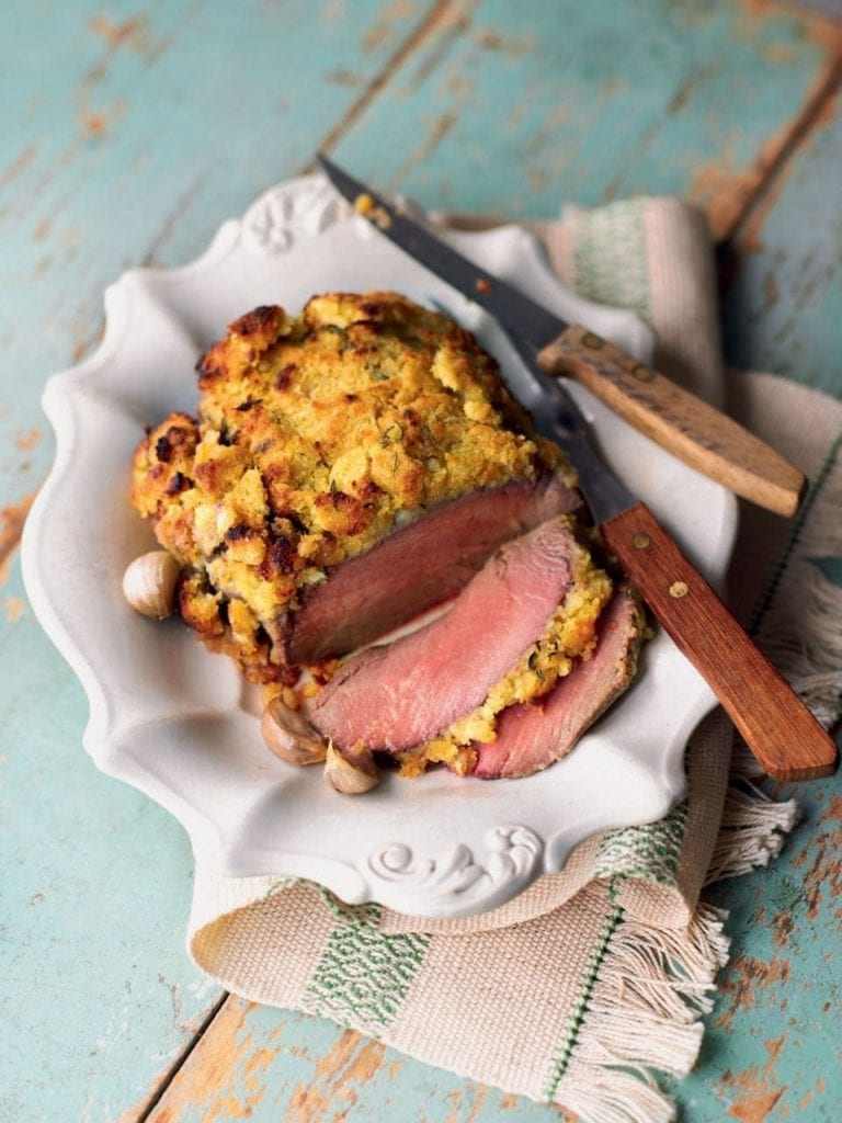 Roast beef fillet with a horseradish crust