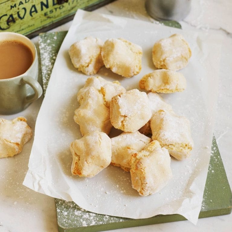 Ricciarelli biscuits