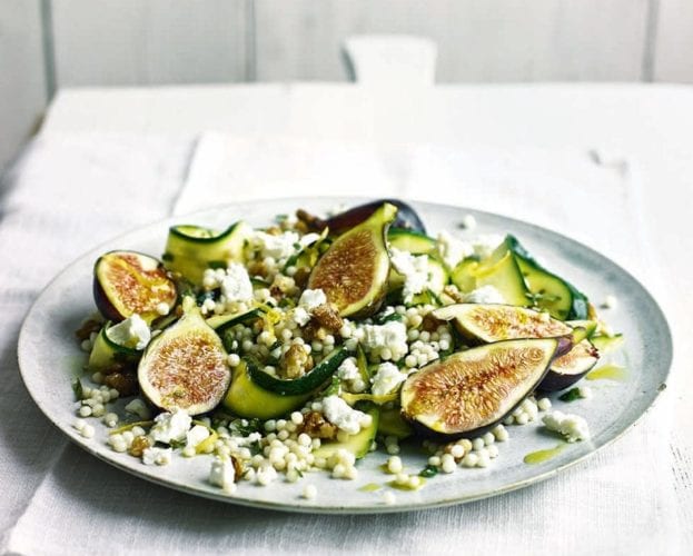 Giant couscous with figs, courgettes and goats cheese