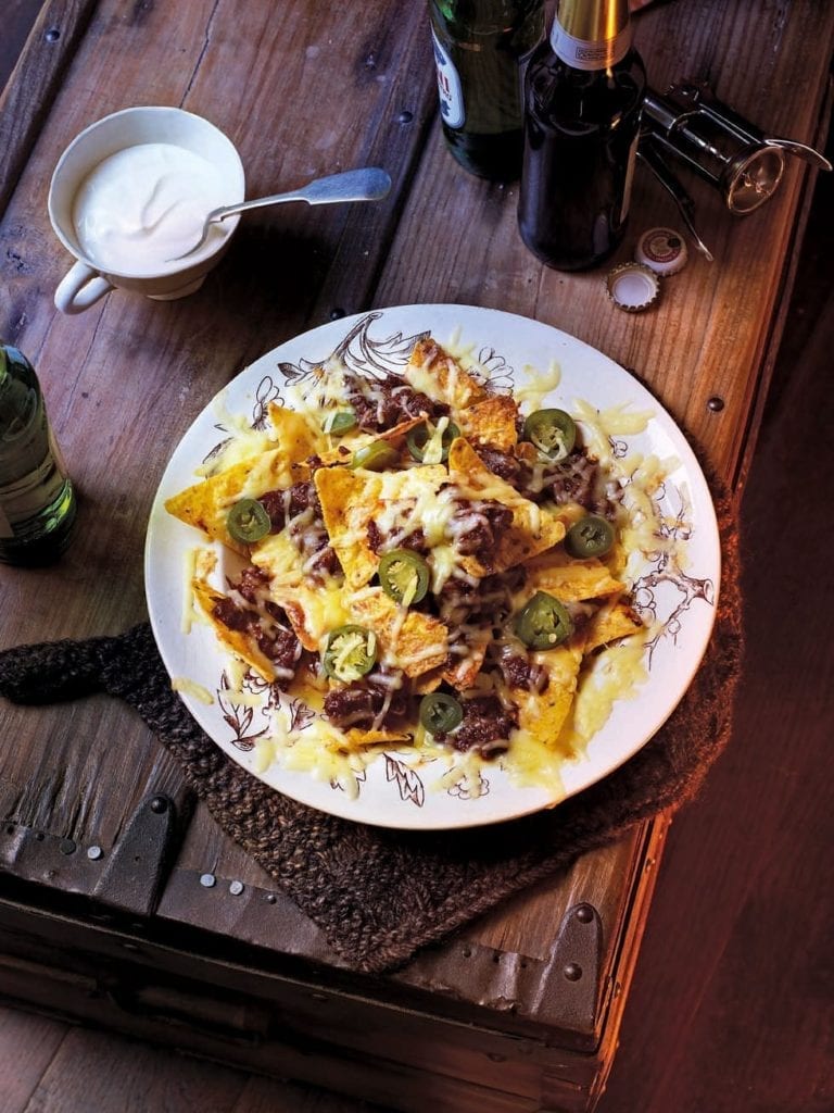 Nachos with oxtail chilli