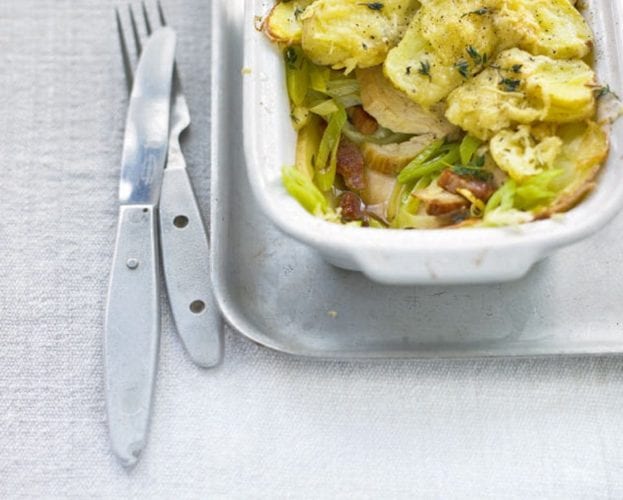 Chicken, leek and bacon bake