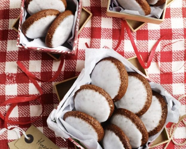Gingerbread house kit
