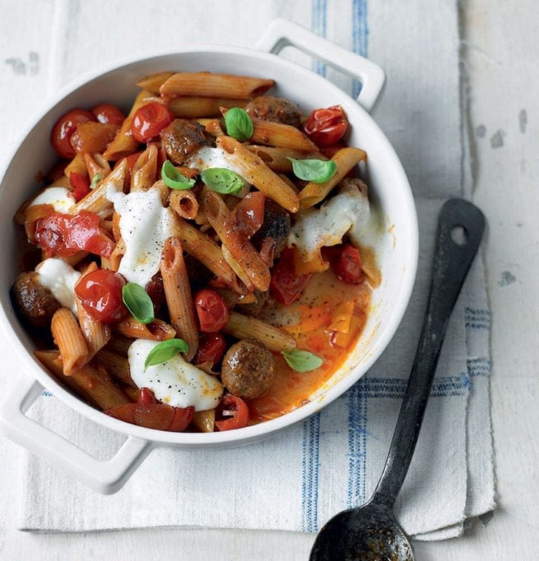 Roasted pepper and meatball pasta bake