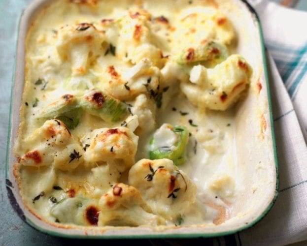 Cauliflower, leek and cheese gratin