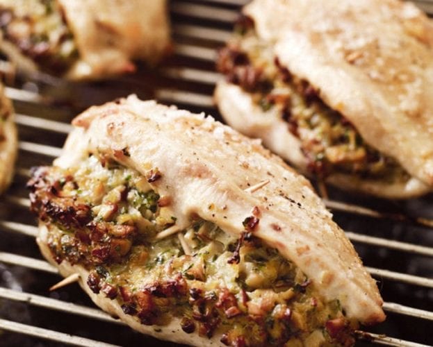 Chicken with creamy sweetcorn, green beans and spring onions