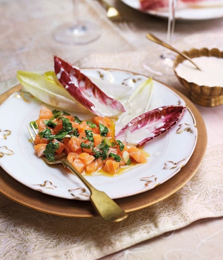 Salmon tartare with chicory