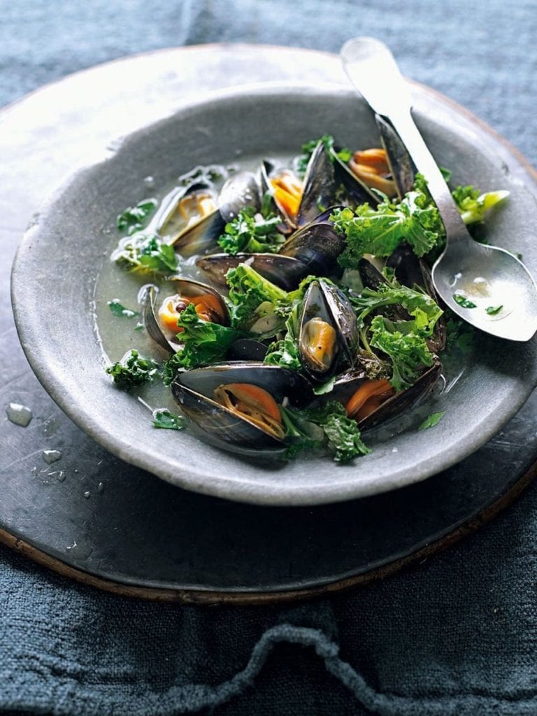Cider-cooked mussels with kale