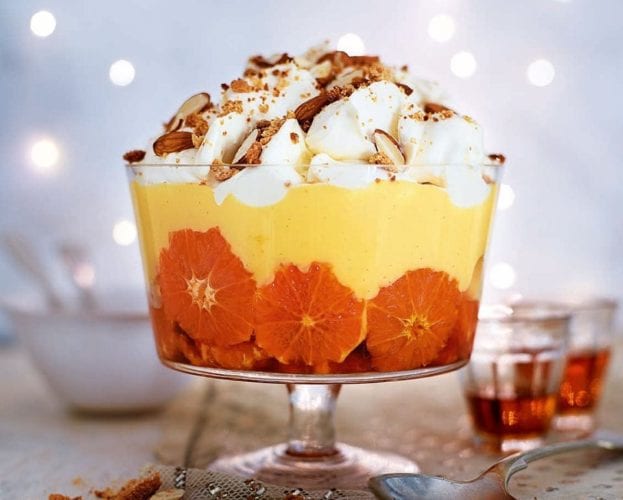 Clementine trifle recipe in a glass bowl