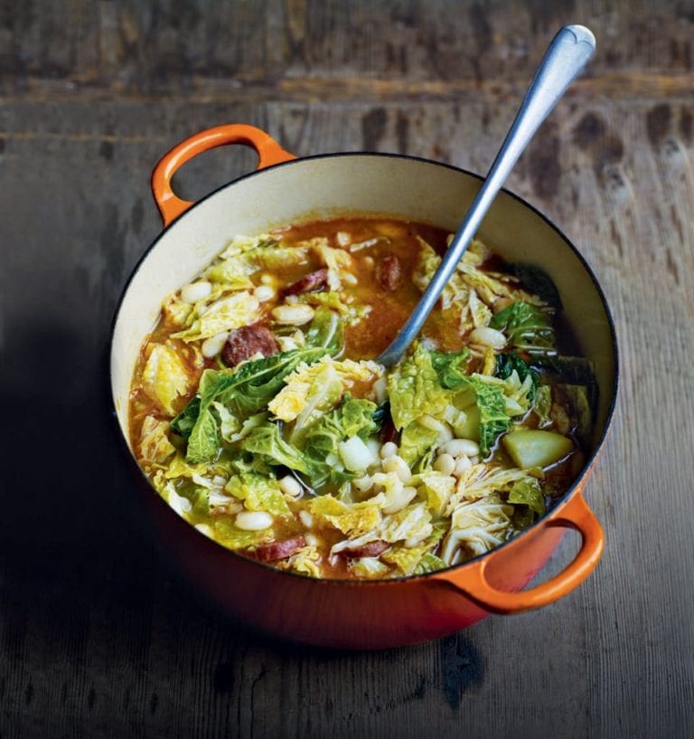 Caldo verde soup