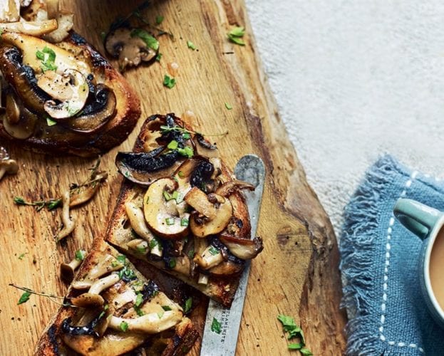 Mushrooms on toast