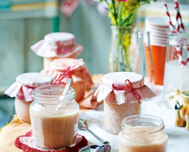 rhubarb-curd