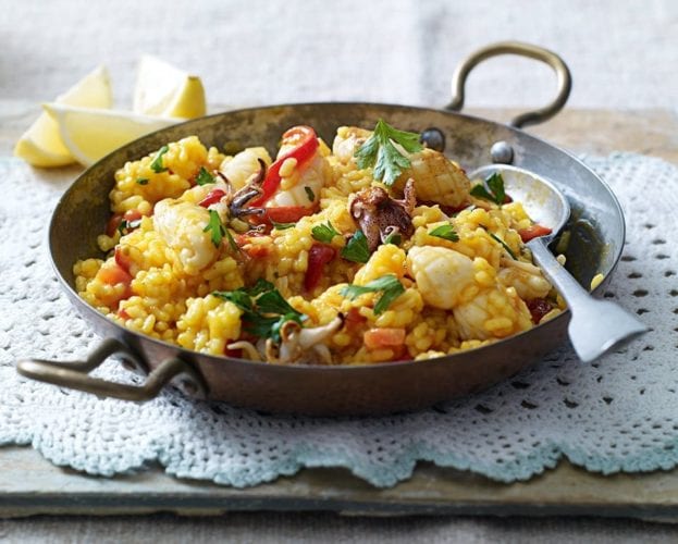 paella with squid