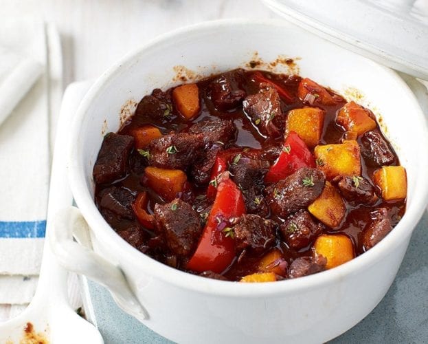 Balsamic beef and pepper stew
