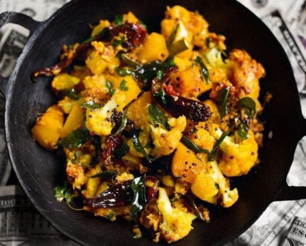 Tofu and cauliflower curry