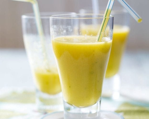 Mango and banana iced yogurt smoothies