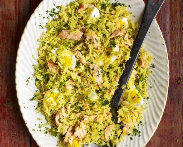 Hot-smoked salmon kedgeree