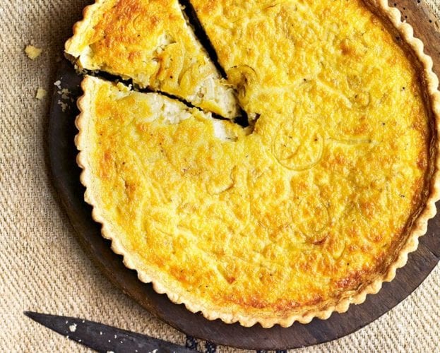 Creamy onion tart