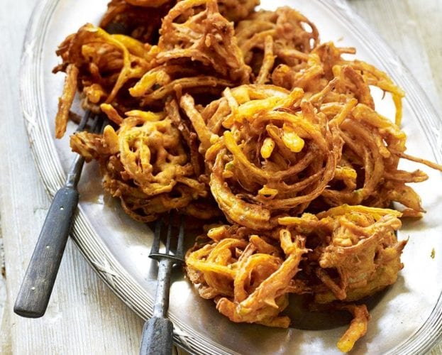 Onion bhajis
