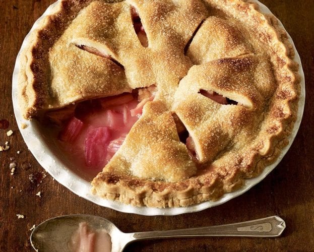Rhubarb and ginger pie