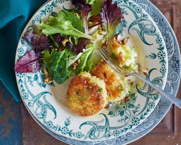 Jersey royal, smoked cheddar and spring onion cakes